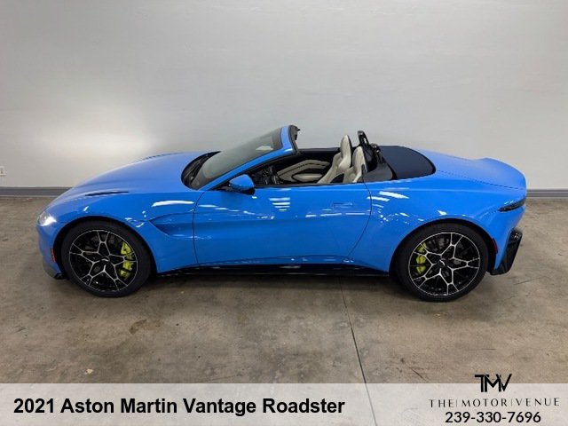 Used 2021 Aston Martin V8 Vantage Roadster RWD image 7