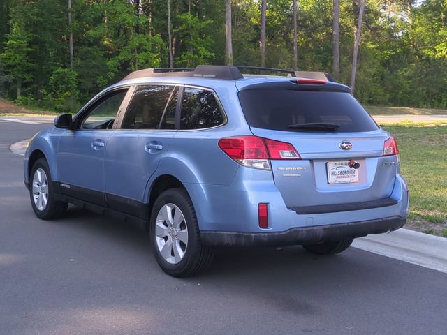 Used 2010 Subaru Outback 2.5i Premium AWD/4WD image 11