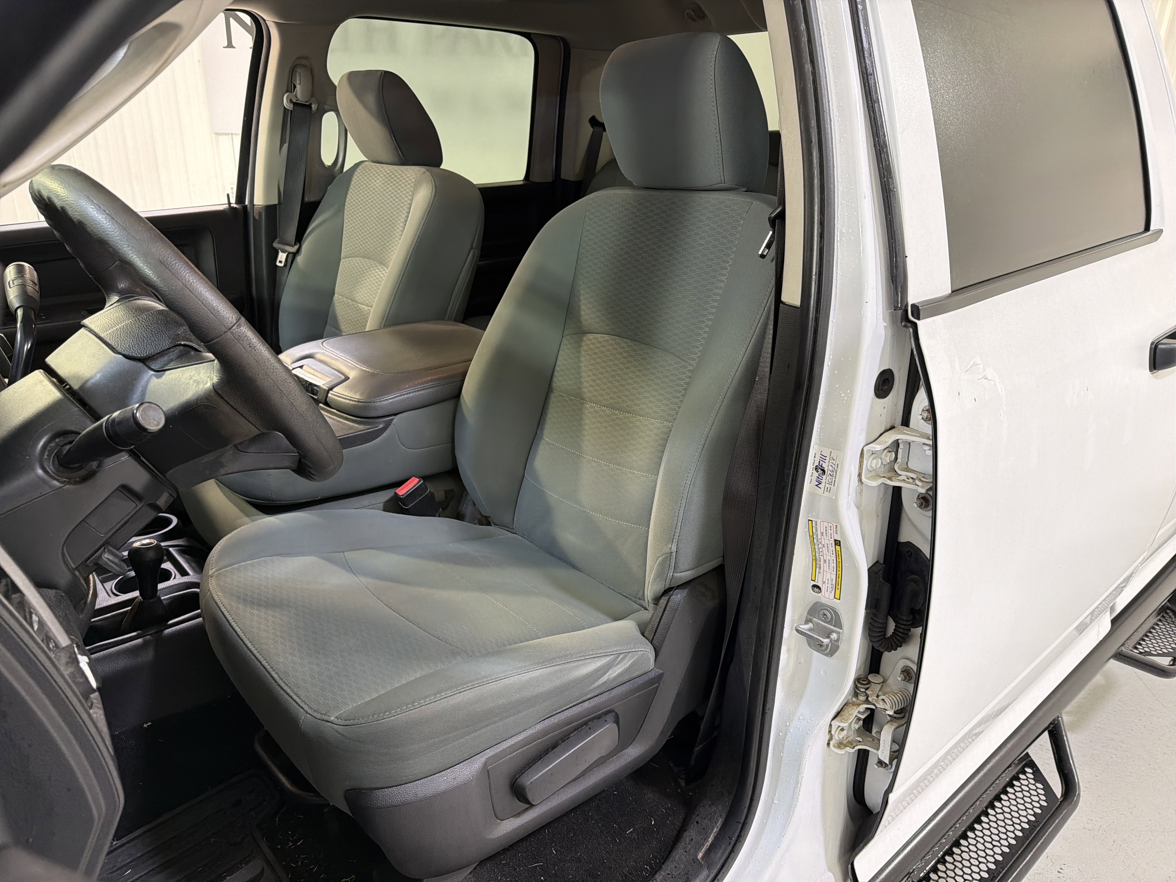 Used 2018 RAM 2500 Tradesman w/ Chrome Appearance Group AWD/4WD image 10