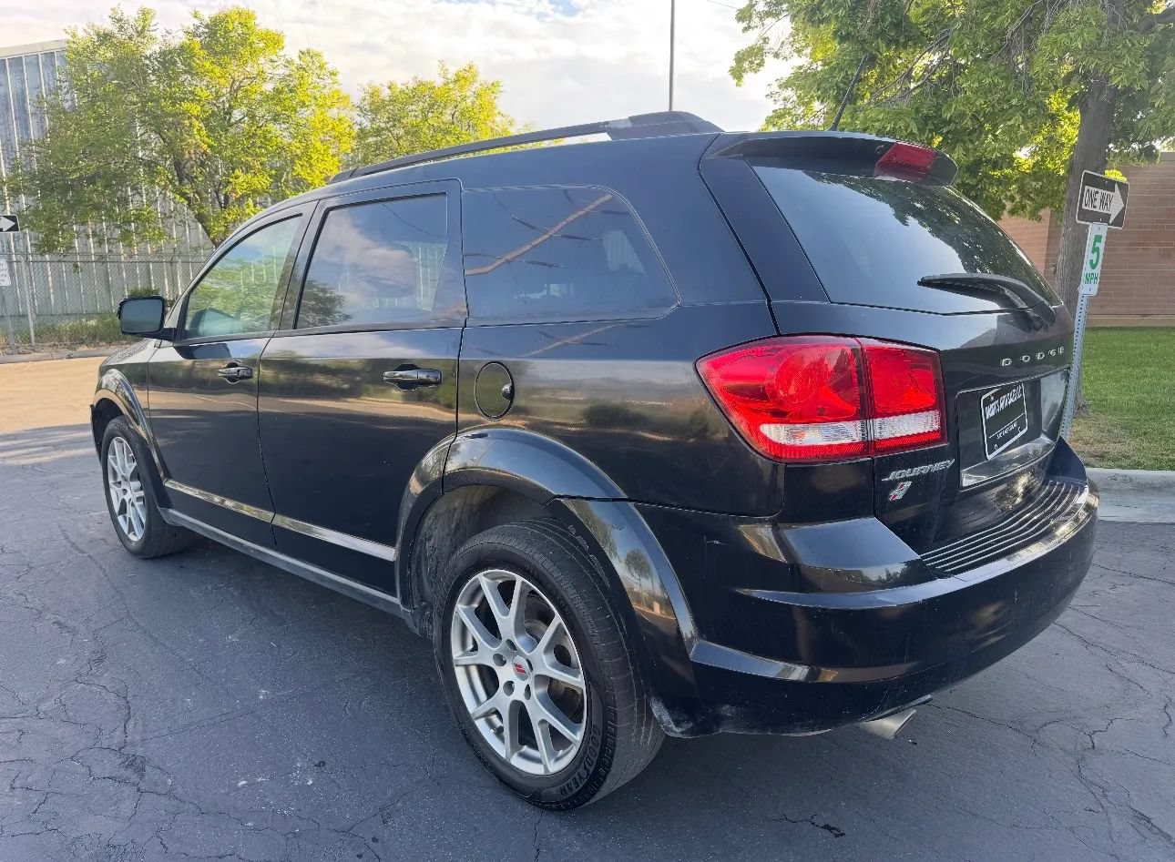 Used 2018 Dodge Journey SE w/ Connectivity Group AWD/4WD image 3