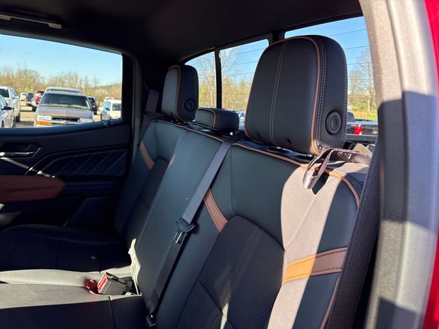 Used 2024 GMC Canyon AT4 image 22
