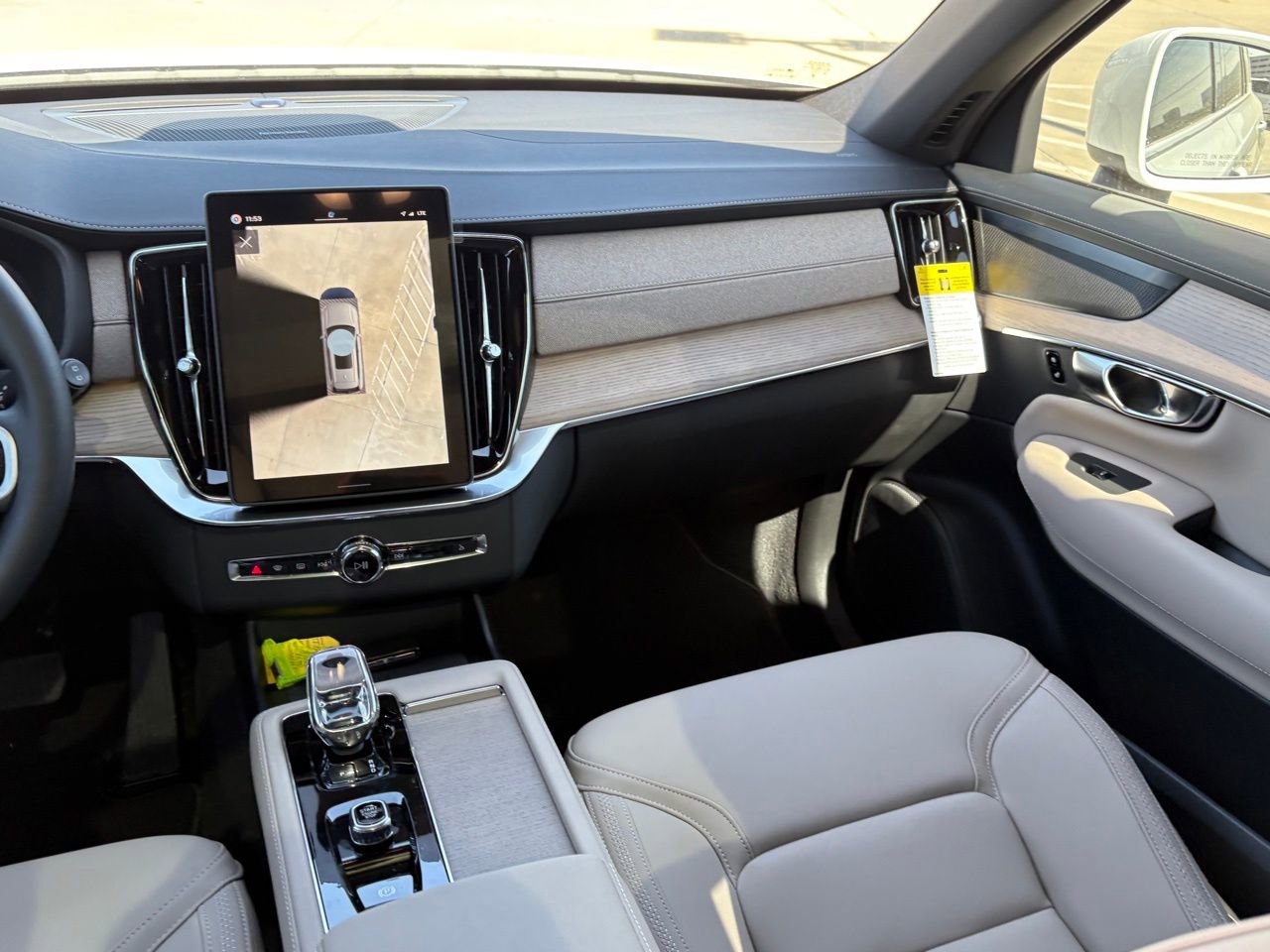 New 2026 Volvo XC90 T8 Plus image 13