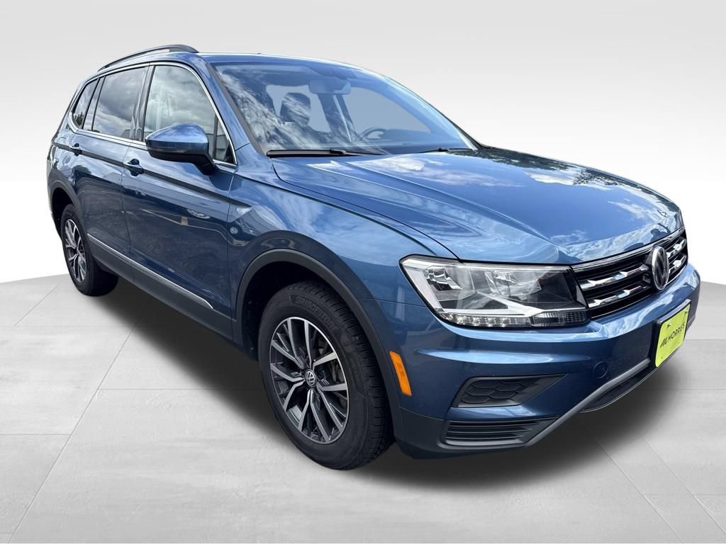 Used 2020 Volkswagen Tiguan SE AWD/4WD image 3
