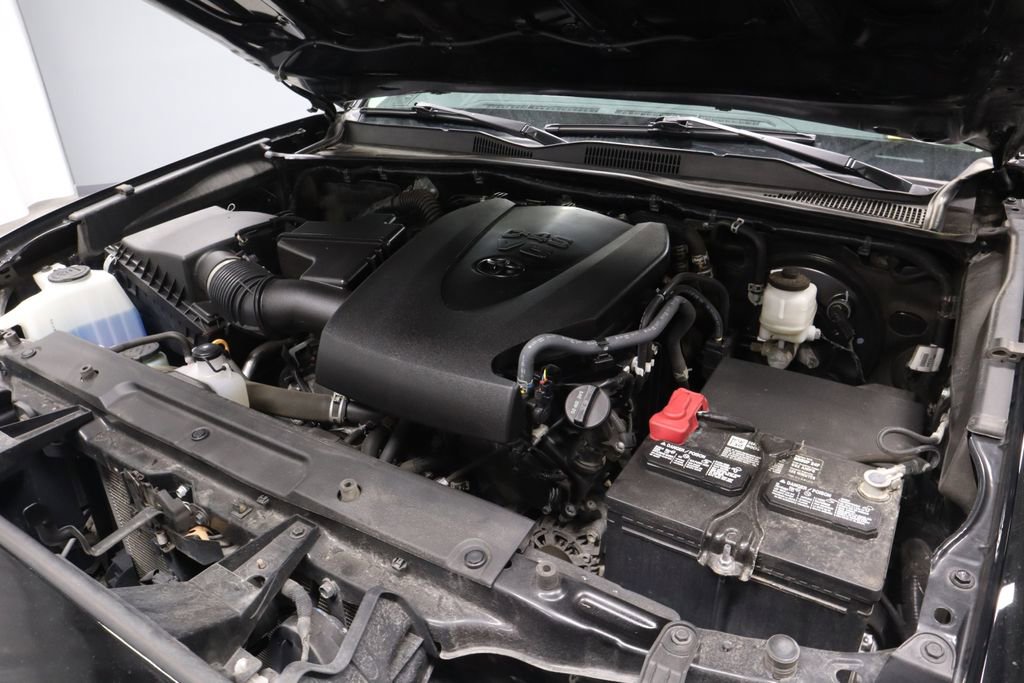 Used 2023 Toyota Tacoma SR image 12