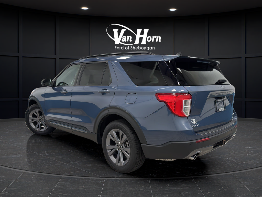 Used 2021 Ford Explorer XLT w/ Equipment Group 202A AWD/4WD image 5