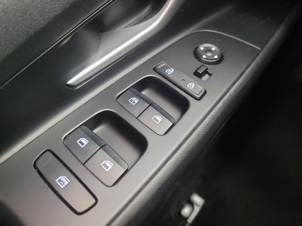 Used 2021 Hyundai Elantra SEL FWD image 27