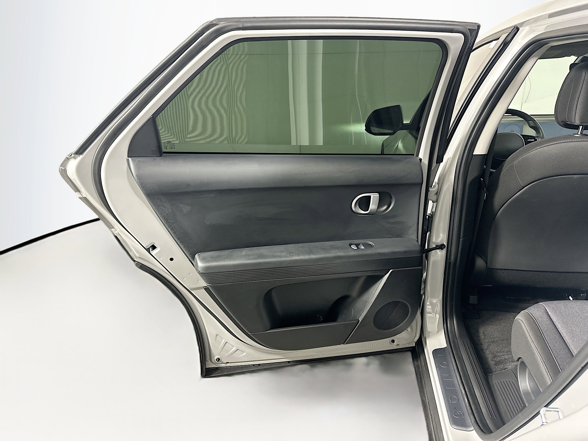 Used 2024 Hyundai Ioniq 5 SEL RWD image 27