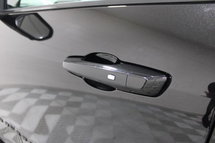 Used 2024 Chevrolet Traverse RS w/ LPO, Floor Liner Package image 17