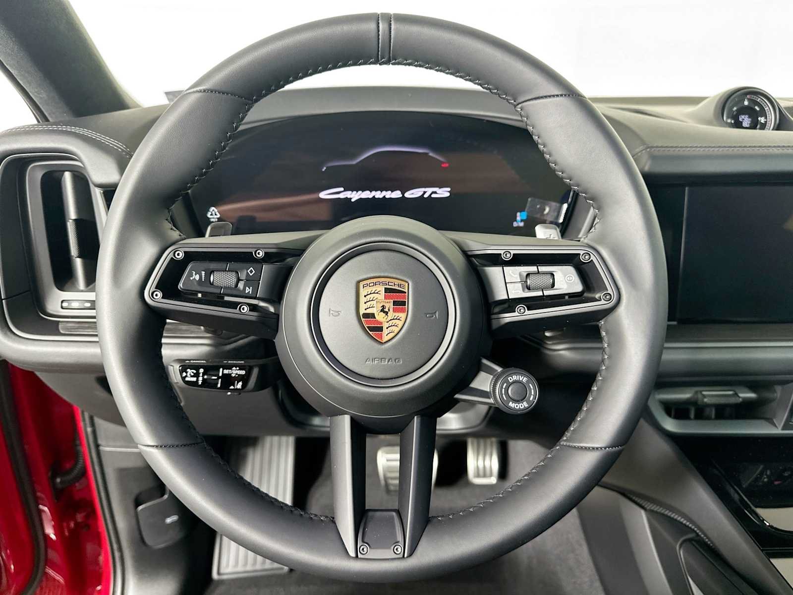 Certified 2025 Porsche Cayenne GTS AWD/4WD image 12