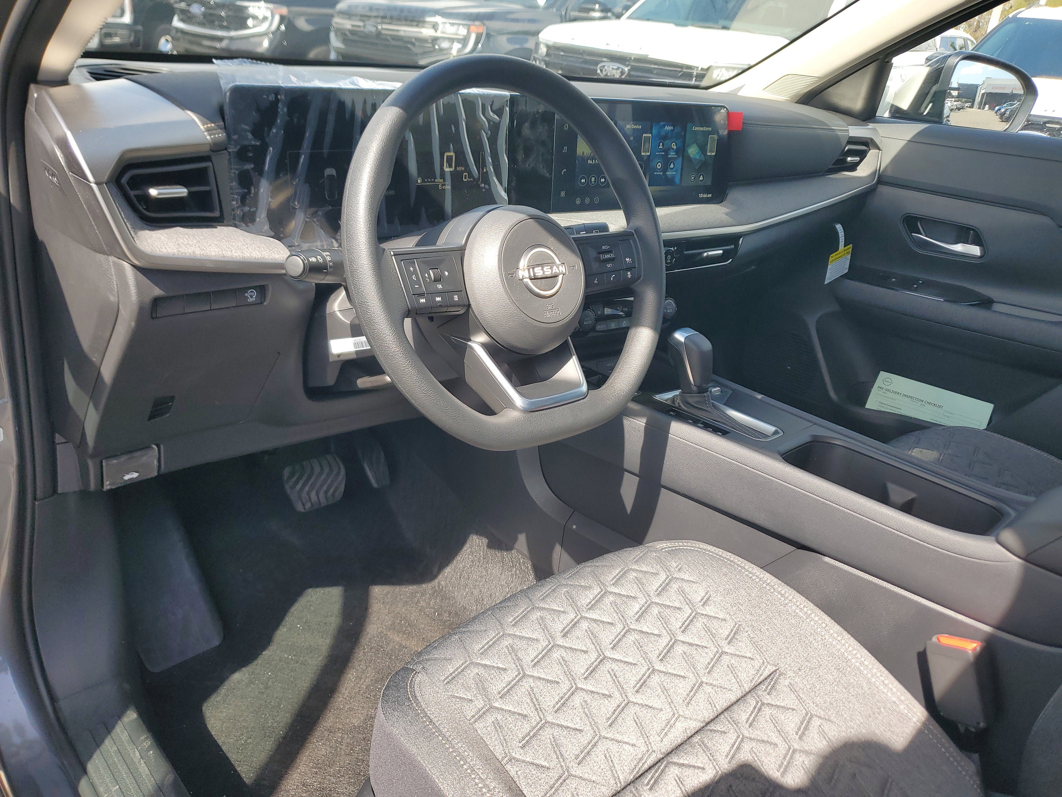 New 2026 Nissan Kicks SV FWD image 9