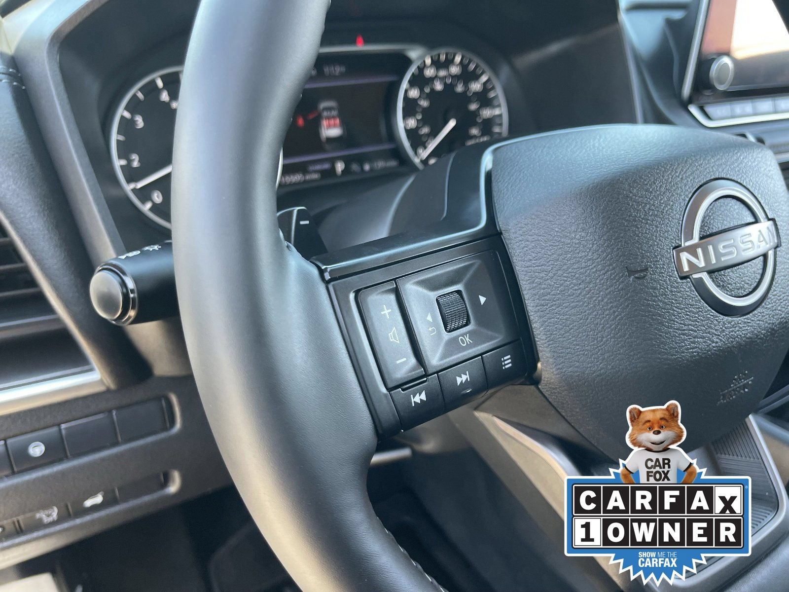 Certified 2025 Nissan Rogue SV FWD image 24