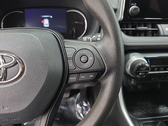 Certified 2023 Toyota RAV4 XLE AWD/4WD image 15