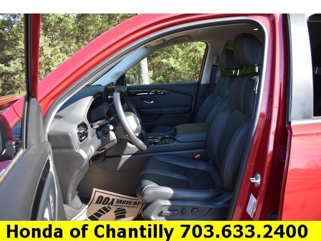 Used 2025 Honda Pilot EX-L image 25