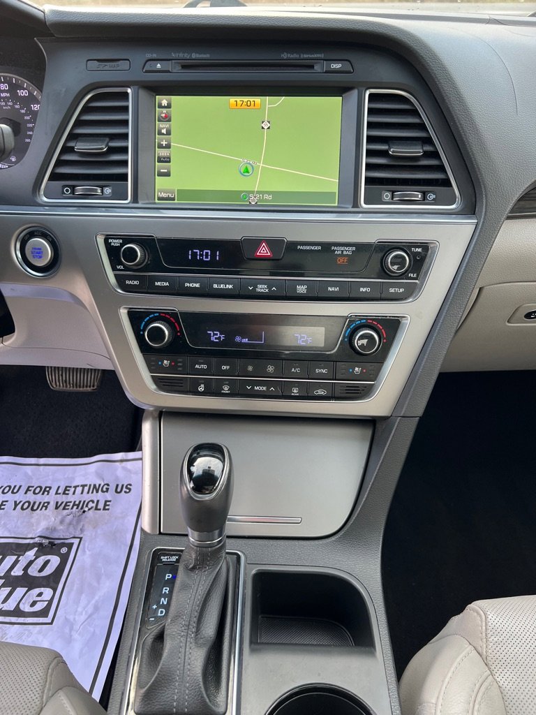 Used 2016 Hyundai Sonata Limited w/ Option Group 04 image 8