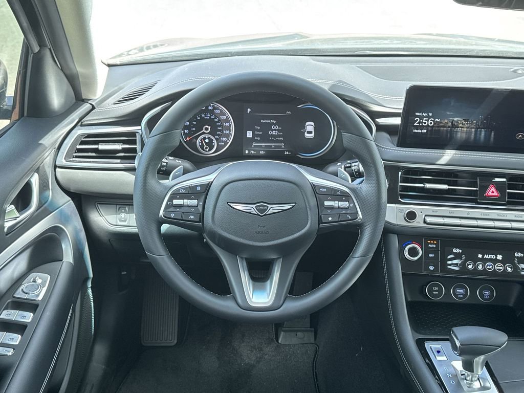 New 2025 Genesis G70 2.5T image 10