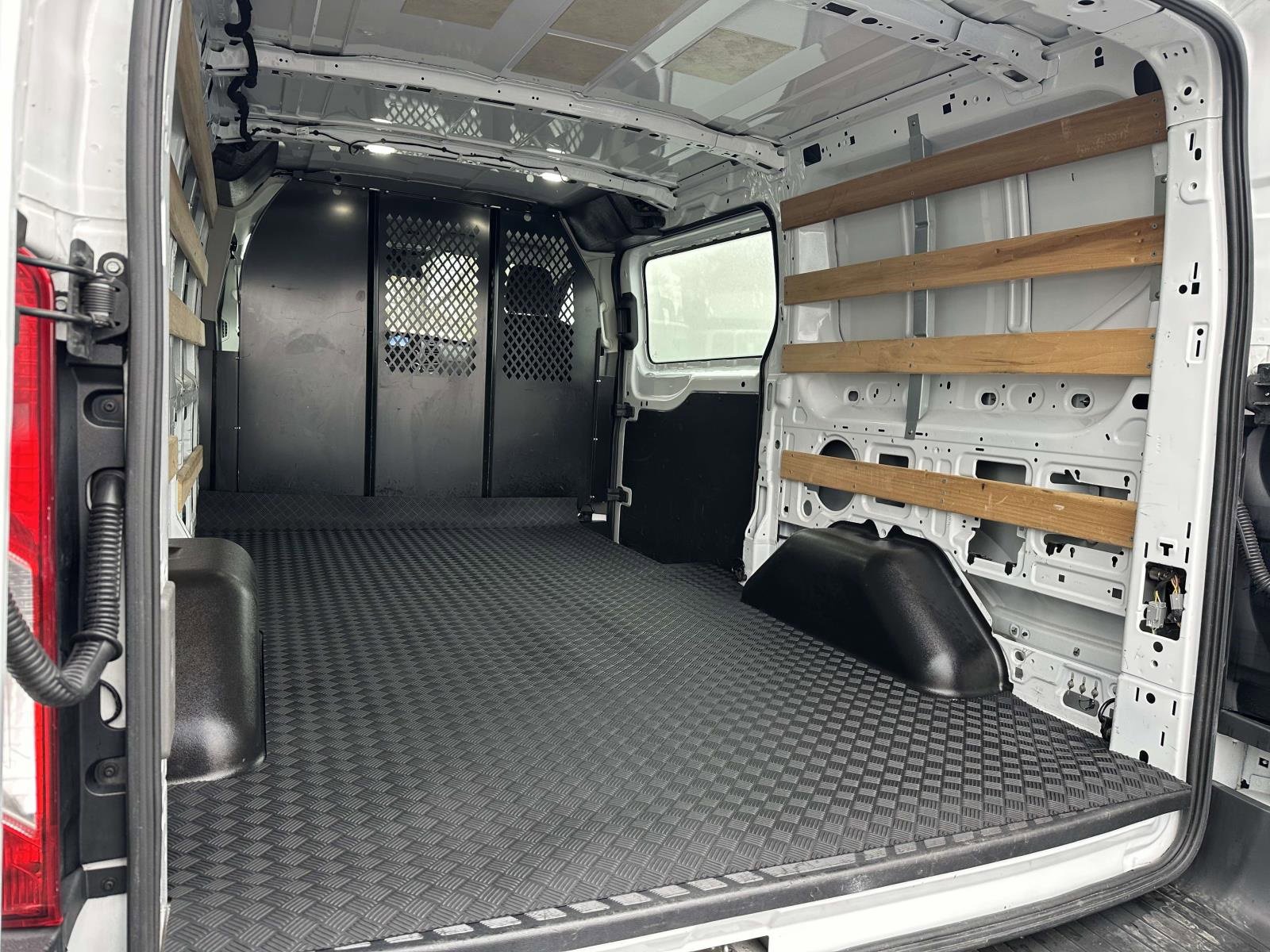 Used 2024 Ford Transit 250 Low Roof AWD w/ Exterior Upgrade Package image 23