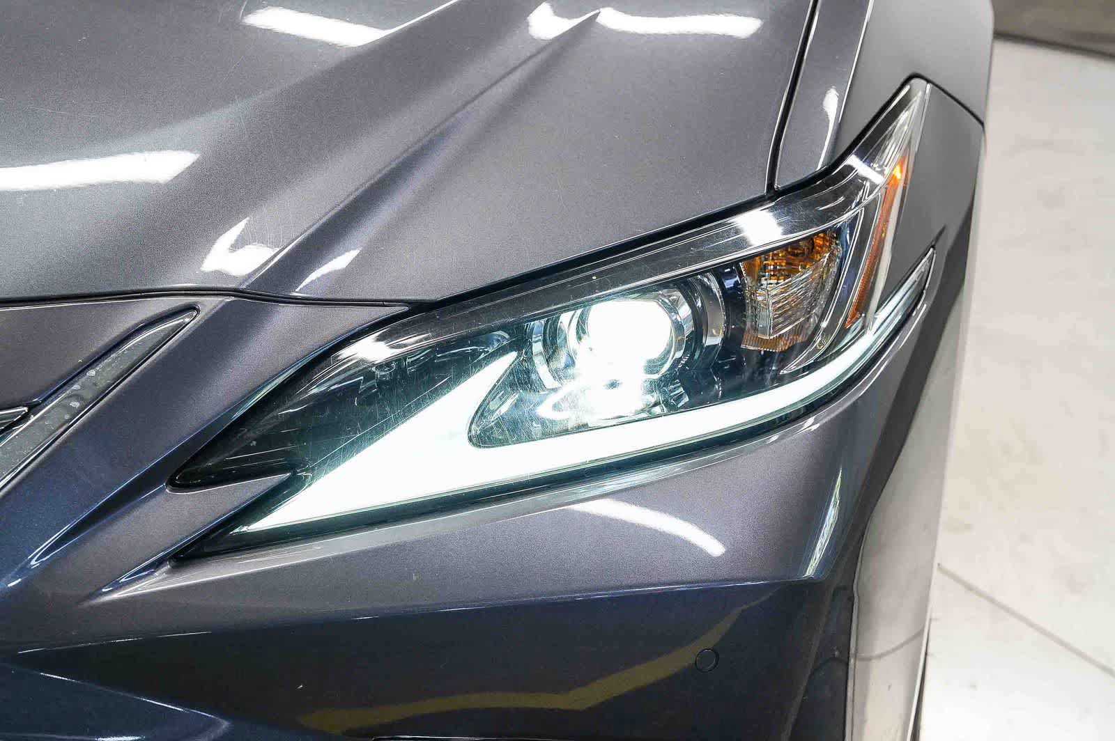 Used 2023 Lexus ES 350 w/ Premium Package FWD image 7