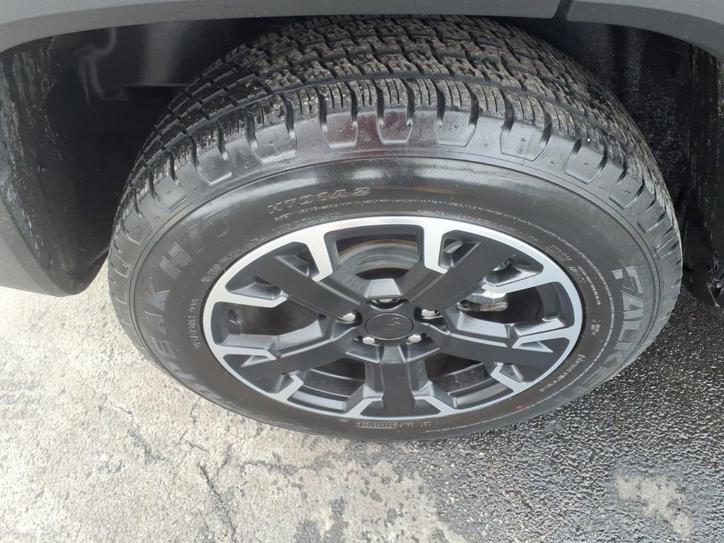 Used 2023 Jeep Renegade Latitude AWD/4WD image 26