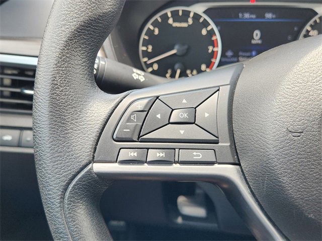 Used 2024 Nissan Altima 2.5 SV image 29