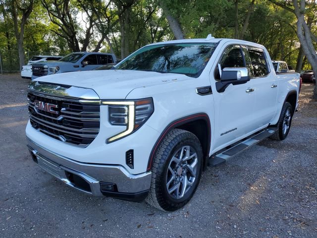 Used 2022 GMC Sierra 1500 SLT w/ SLT Convenience Package image 2