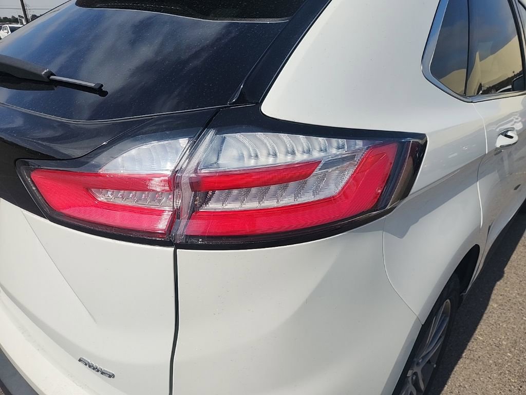 Used 2023 Ford Edge Titanium w/ Class II Trailer Tow Package AWD/4WD image 14