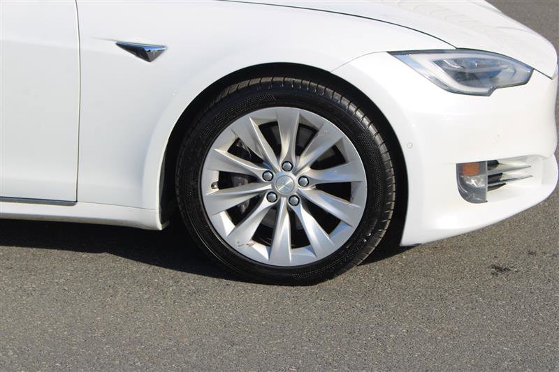 Used 2018 Tesla Model S 75D image 10