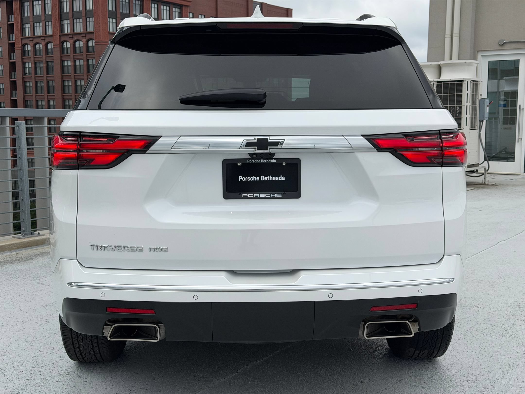 Used 2023 Chevrolet Traverse High Country AWD/4WD image 10