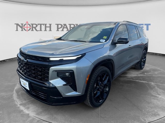 Used 2025 Chevrolet Traverse RS FWD image 5