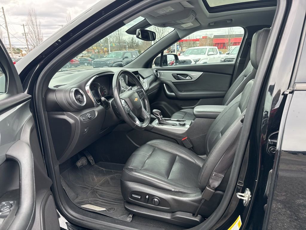 Used 2019 Chevrolet Blazer LT w/ Sun and Wheels Package image 9