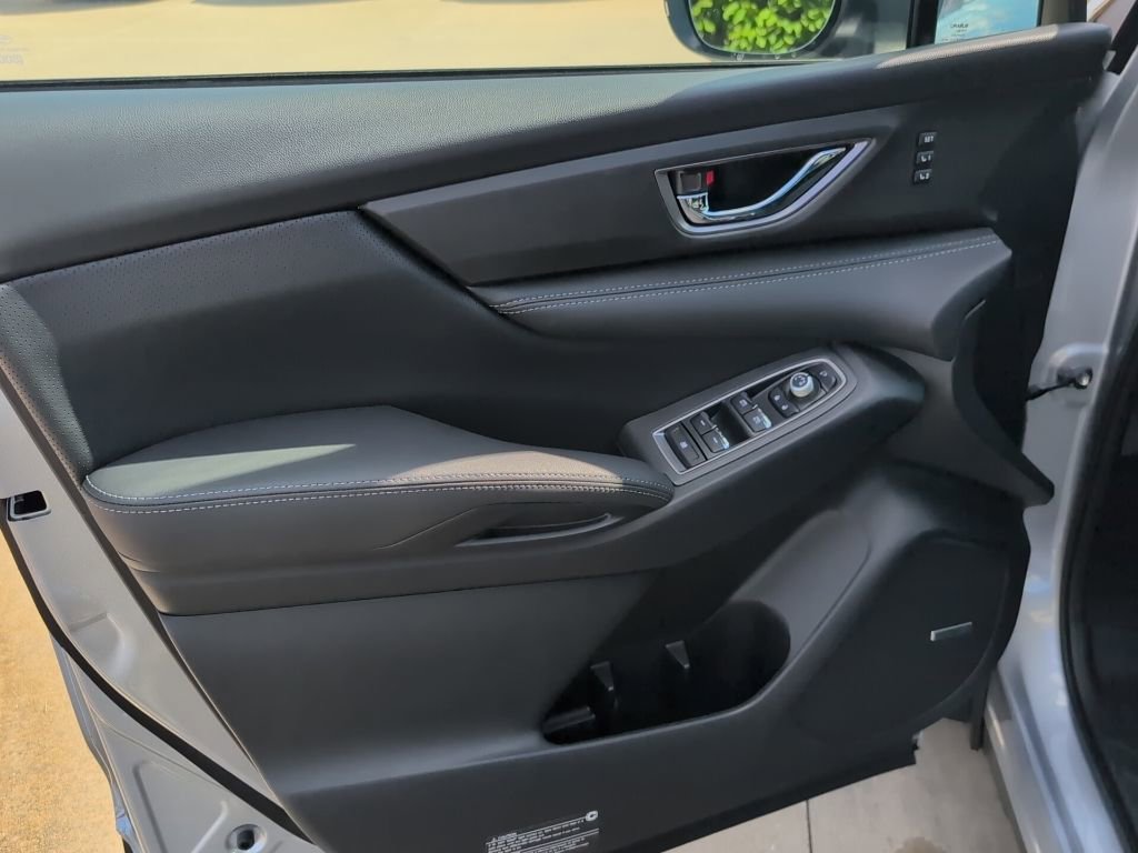 Used 2025 Subaru Ascent Limited image 19