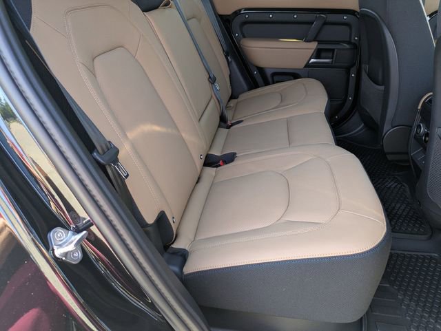 New 2025 Land Rover Defender 110 V8 image 17