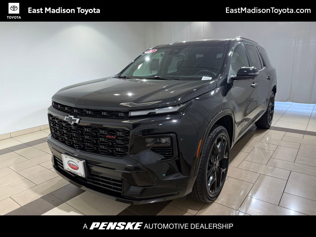 Used 2024 Chevrolet Traverse RS