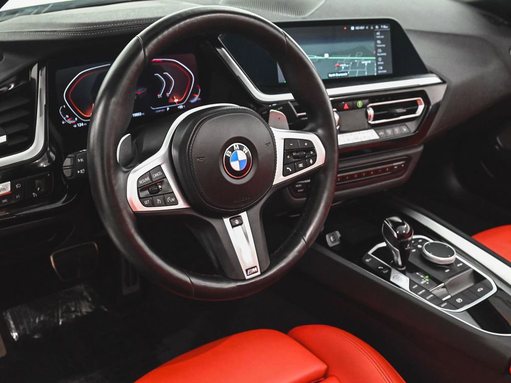 Used 2024 BMW Z4 sDrive30i w/ Shadowloine Package image 17