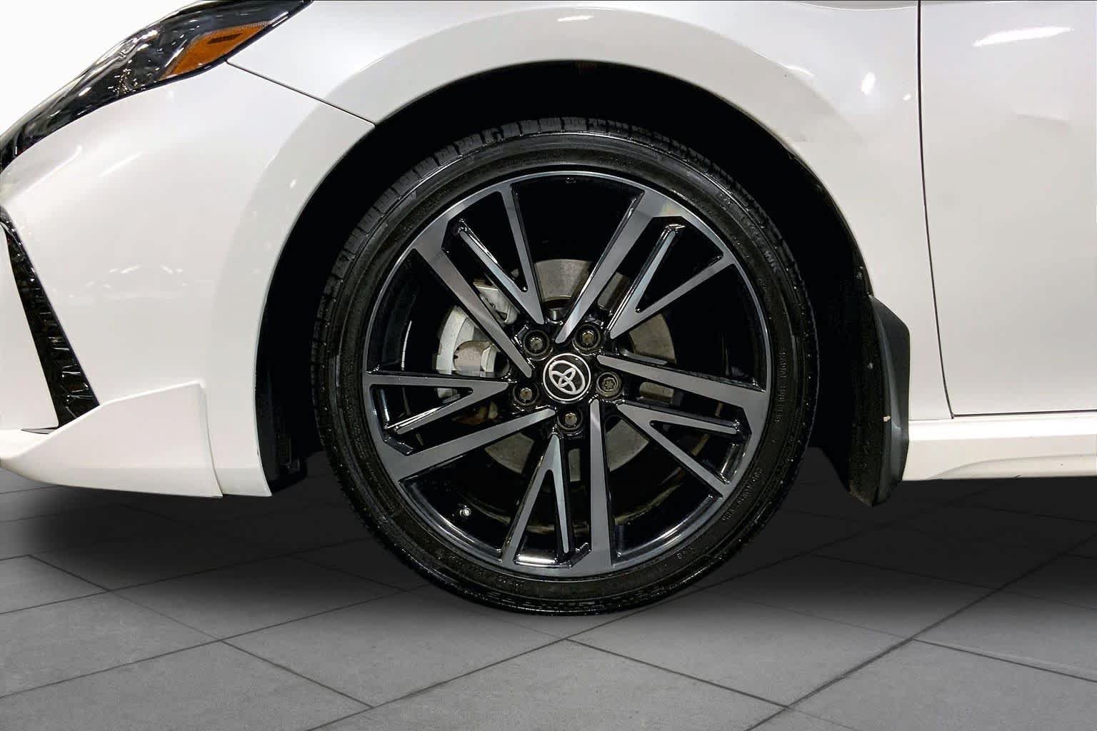 Used 2025 Toyota Camry XSE AWD/4WD image 11