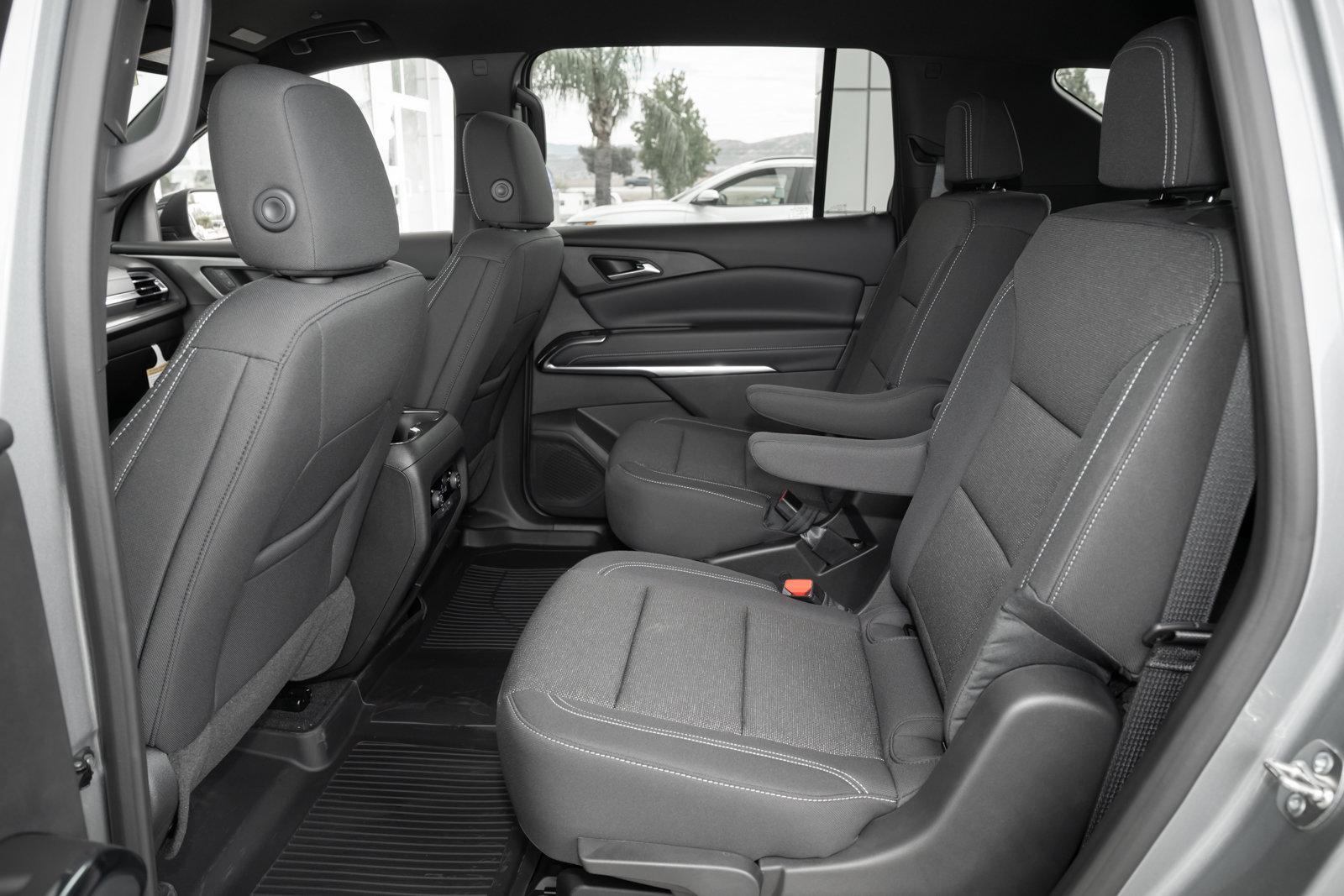 New 2026 Chevrolet Traverse LT w/ LPO, Floor Liner Package image 30