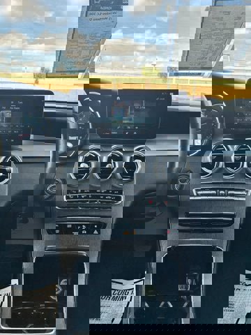 Used 2021 Mercedes-Benz GLC 300 image 10