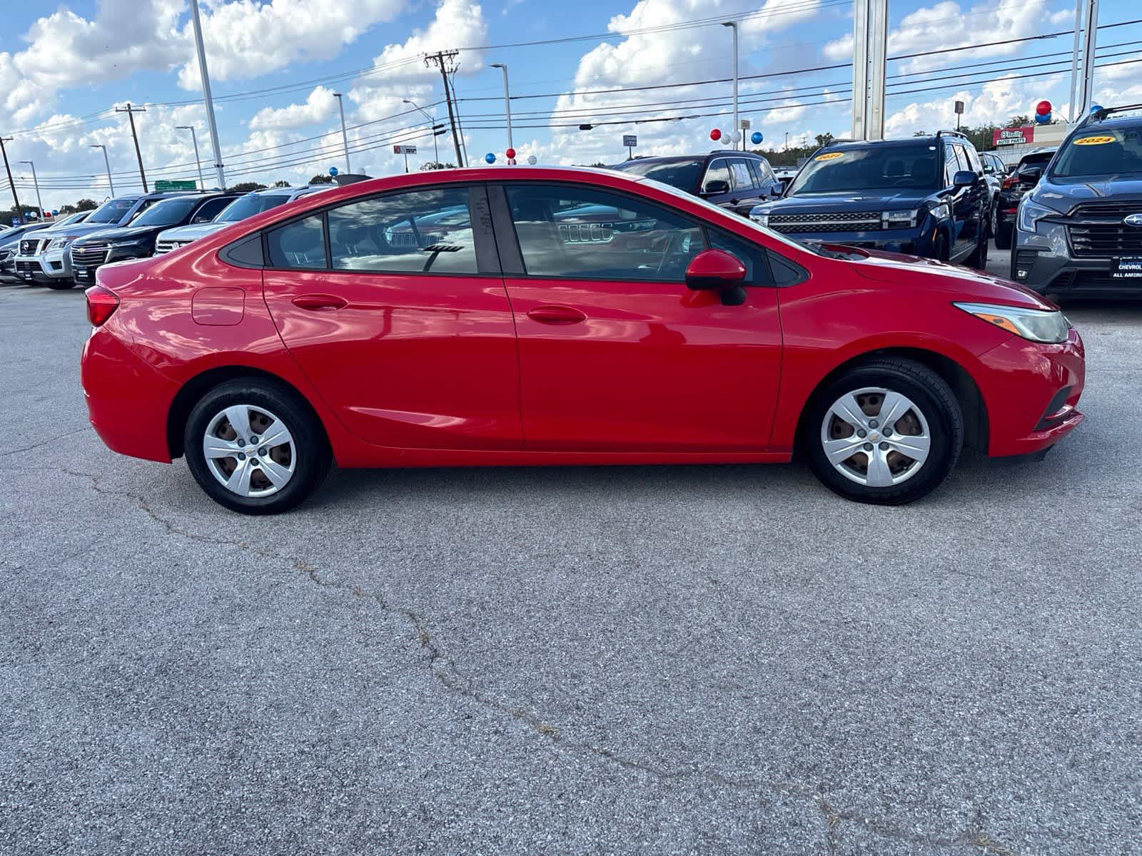 Used 2018 Chevrolet Cruze LS FWD image 4