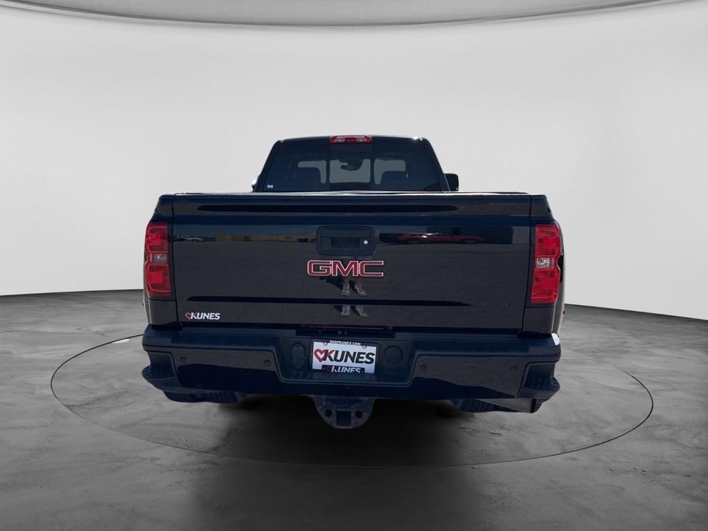 Used 2015 GMC Sierra 3500 Denali w/ Duramax Plus Package AWD/4WD image 9