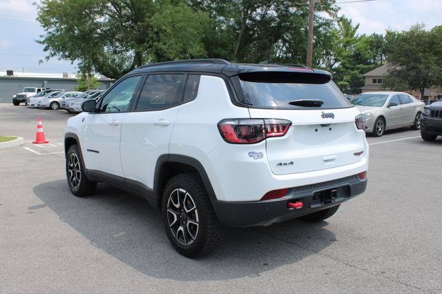 Used 2025 Jeep Compass Trailhawk w/ Trailhawk Convenience Group AWD/4WD image 37