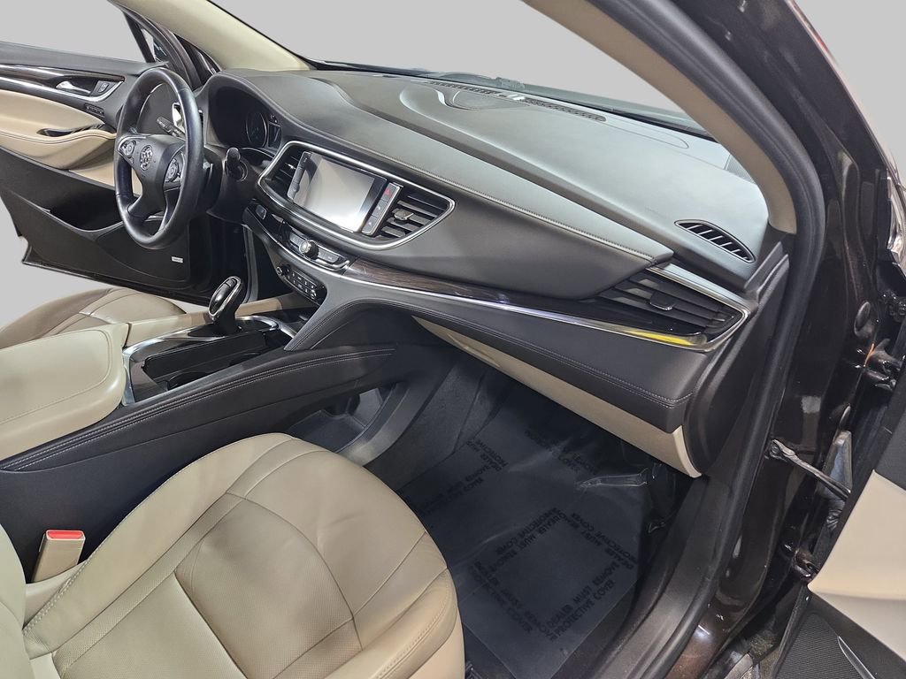 Used 2018 Buick Enclave Premium w/ Experience Buick Package image 10
