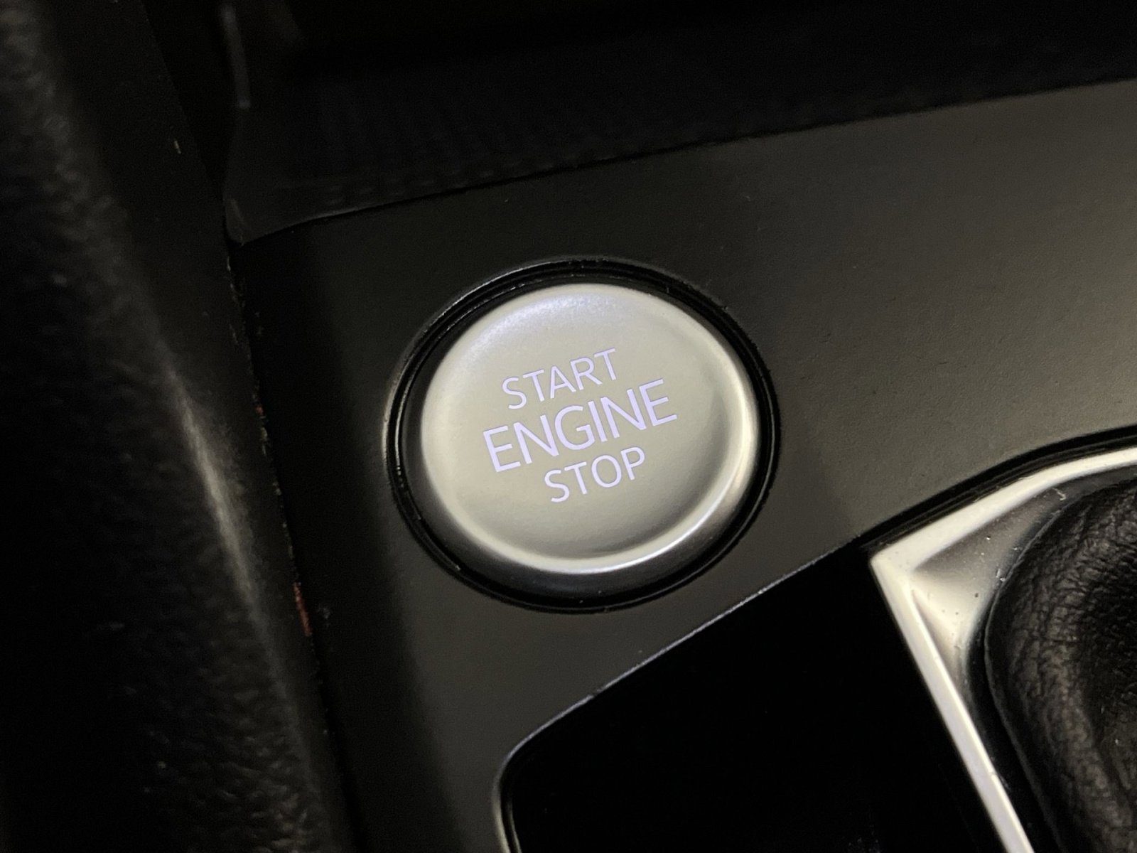 Used 2022 Volkswagen Taos SE image 31