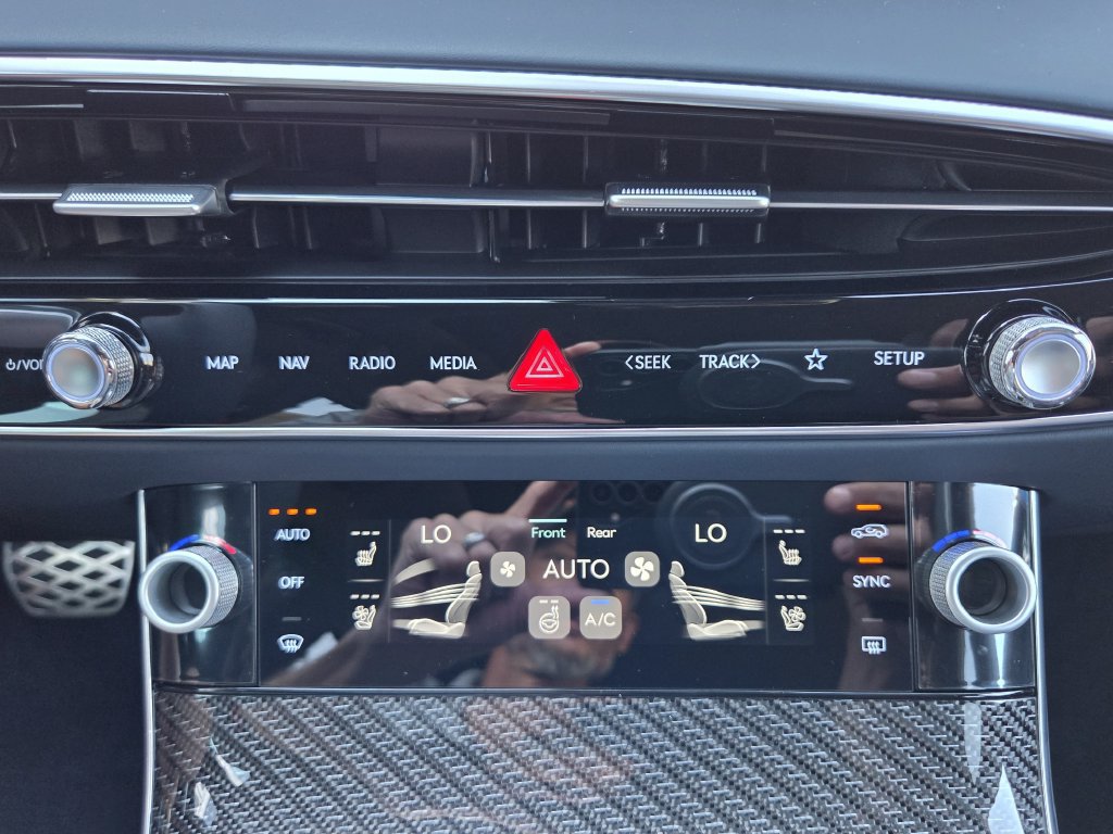 New 2027 Genesis GV70 3.5T Prestige AWD/4WD image 19