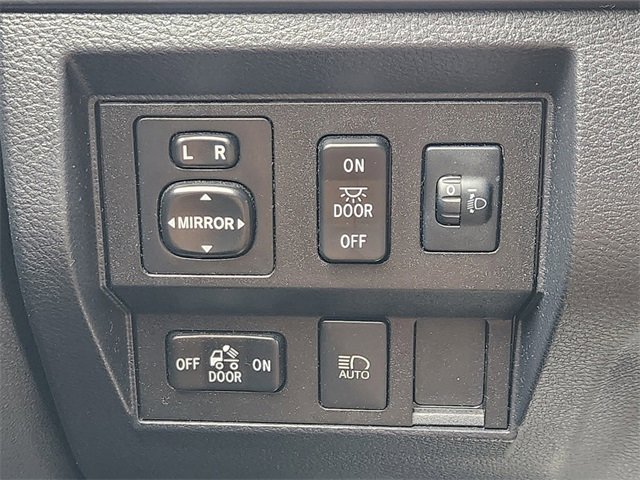 Used 2019 Toyota Tundra SR image 16