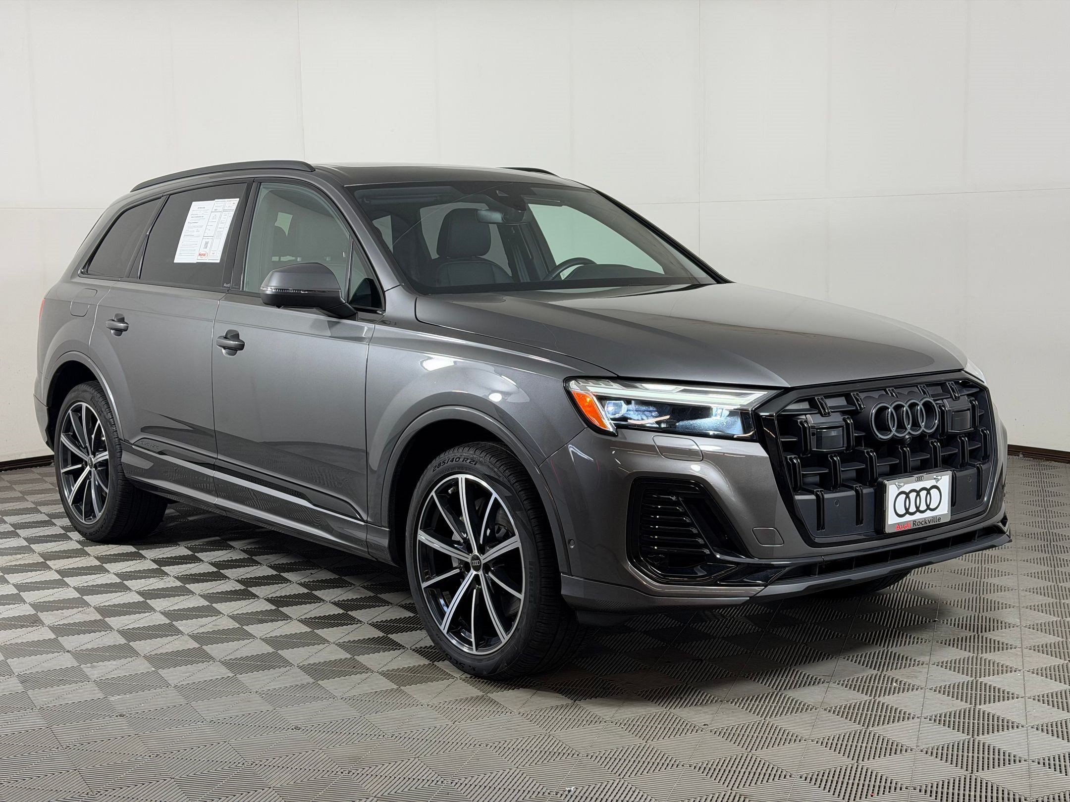 Used 2025 Audi Q7 2.0T Premium Plus w/ Premium Plus Package AWD/4WD image 7
