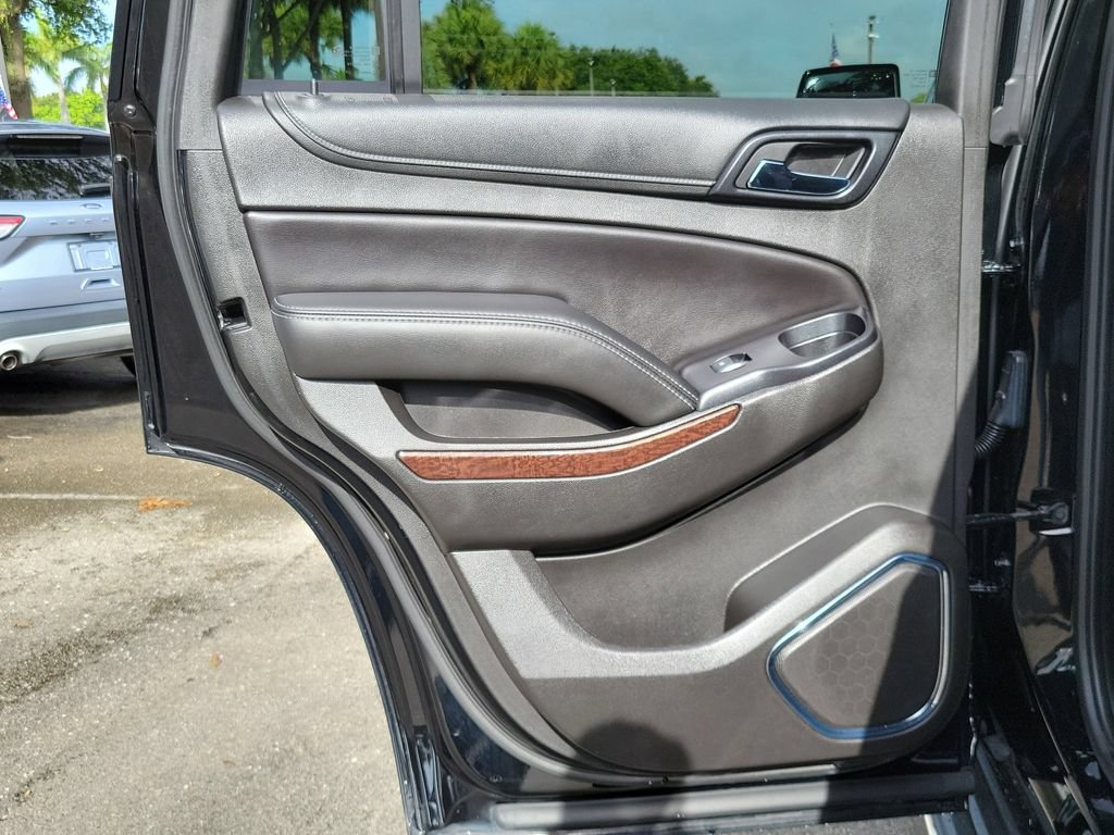 Used 2017 GMC Yukon SLE w/ SLE Value Package RWD image 10