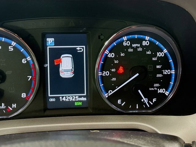 Used 2017 Toyota RAV4 Limited w/ Advanced Technology Package image 12