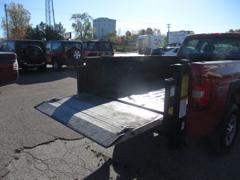 Used 2013 Chevrolet Silverado 3500 W/T RWD image 5