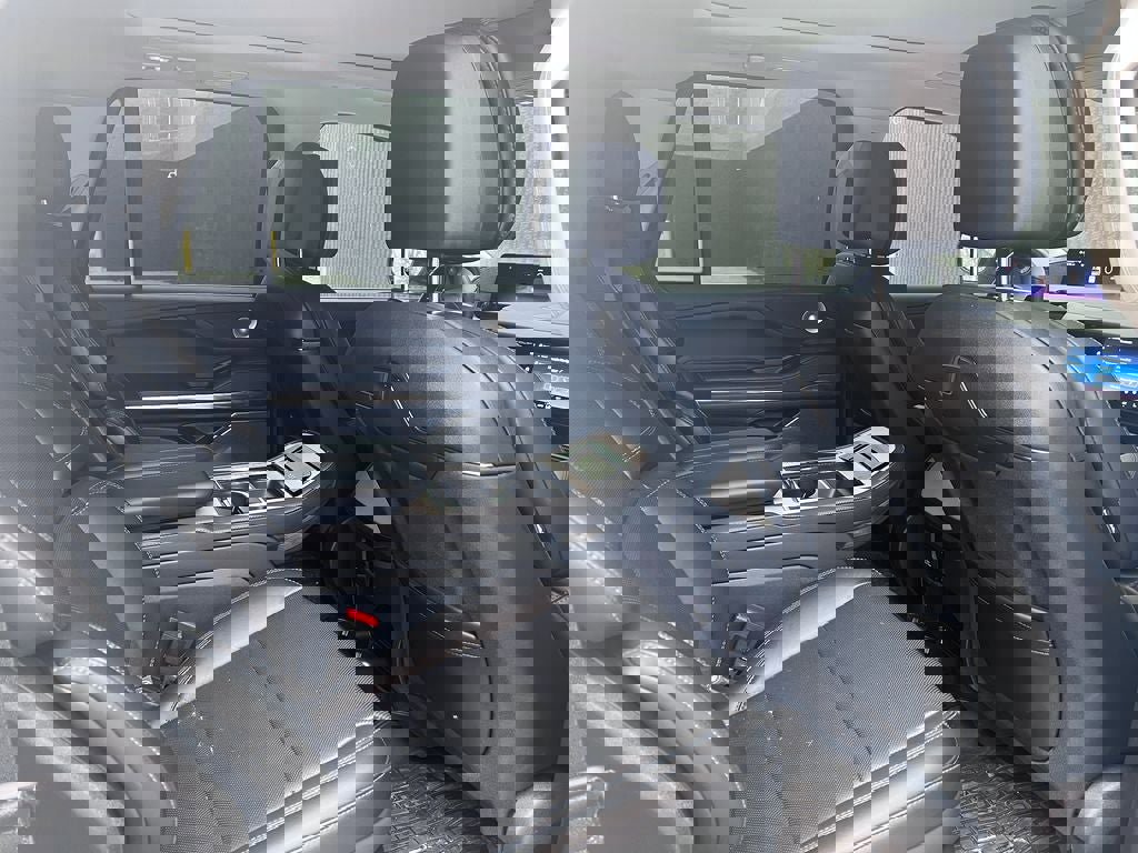 Used 2025 Lincoln Navigator L Reserve AWD/4WD image 22