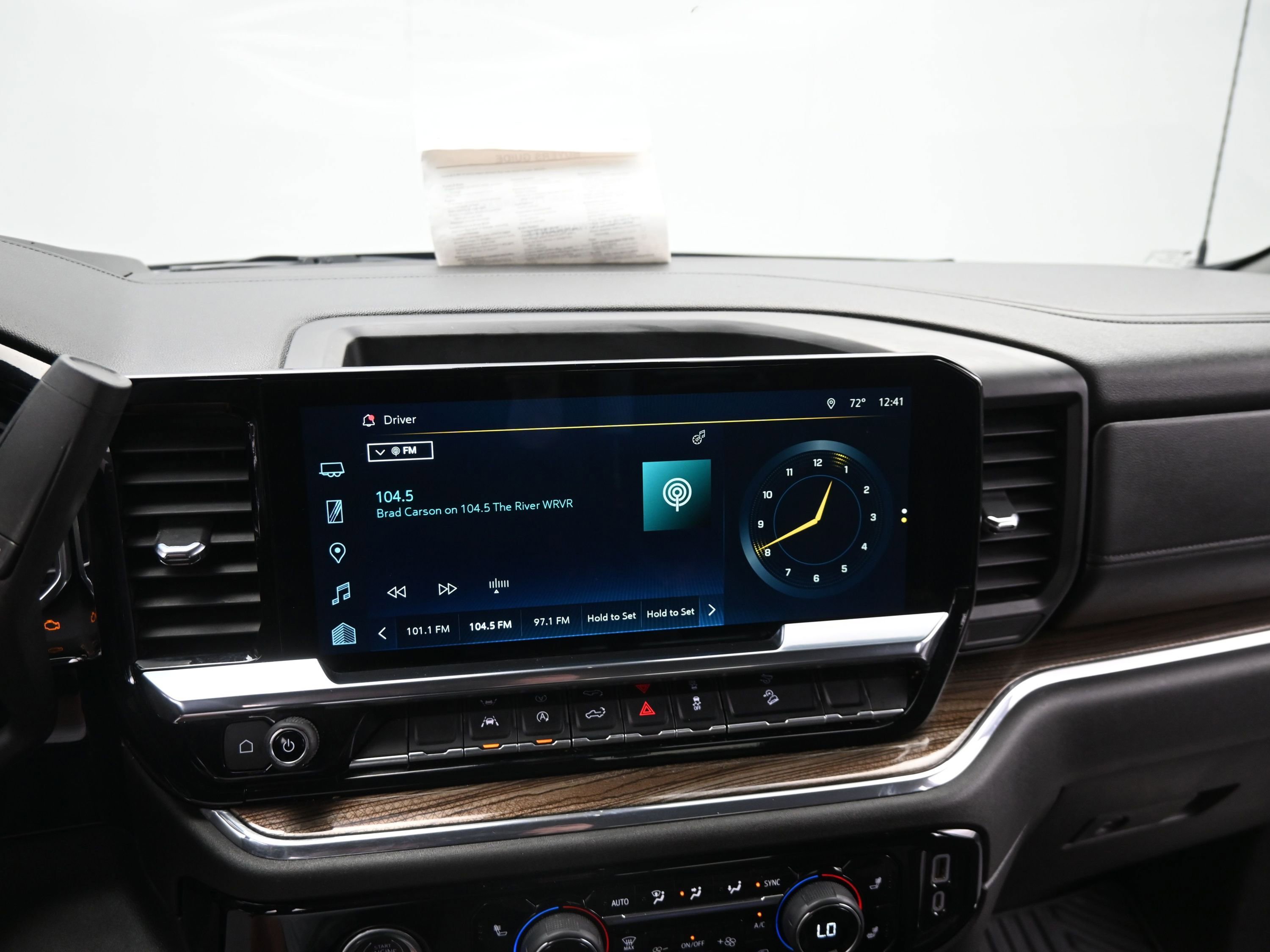 Used 2023 Chevrolet Silverado 1500 RST w/ Z71 Off-Road Package image 18