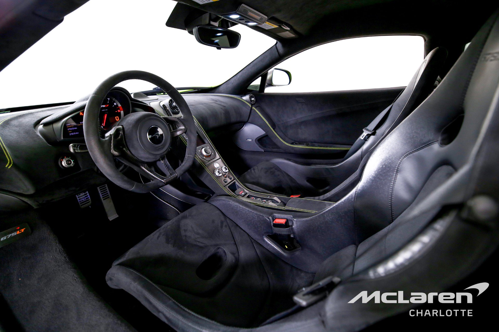 Used 2016 McLaren 675LT Coupe image 12